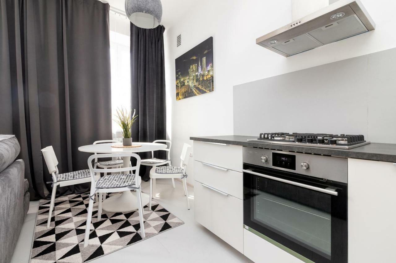City Centre Apartment Варшава Экстерьер фото