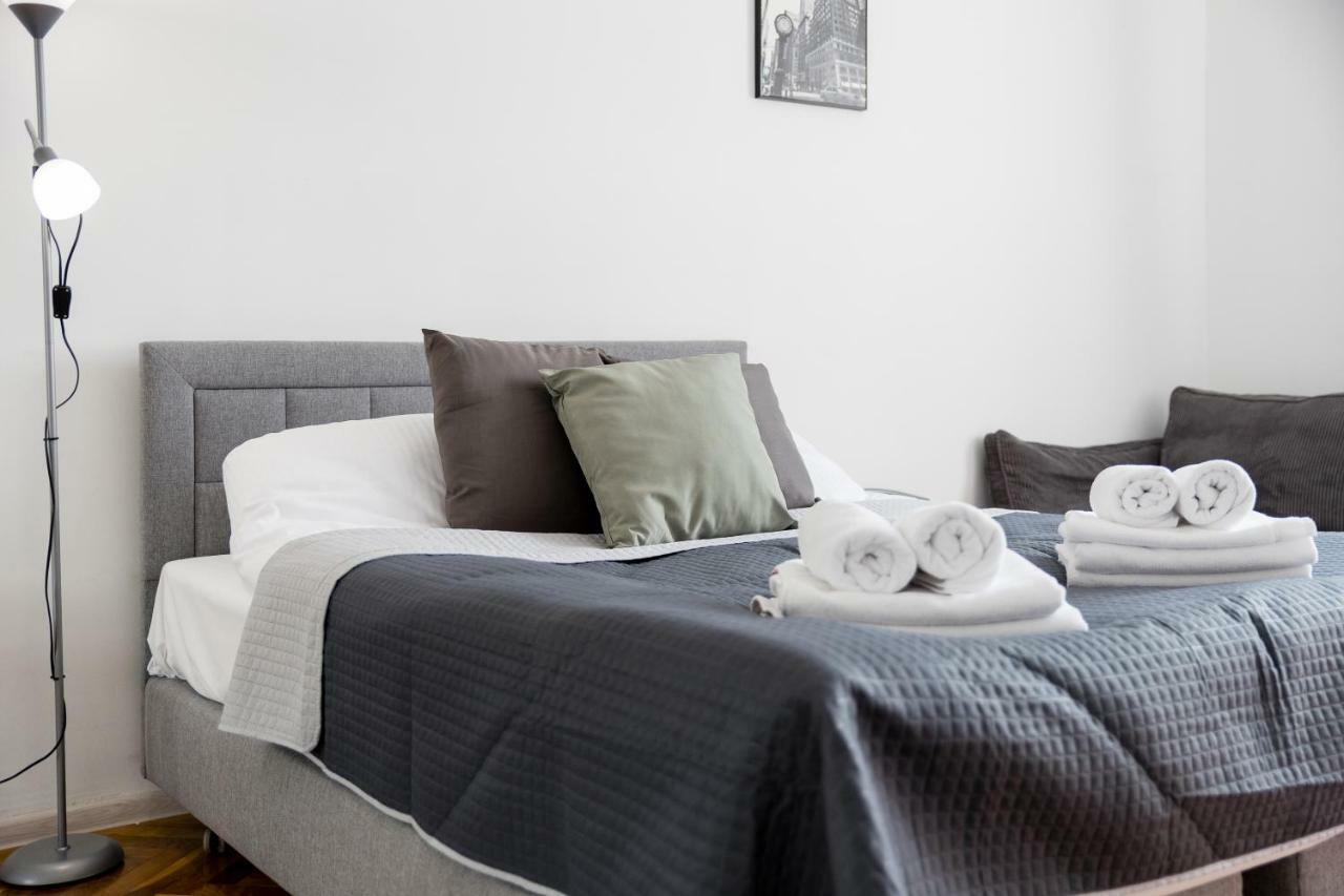 City Centre Apartment Варшава Экстерьер фото